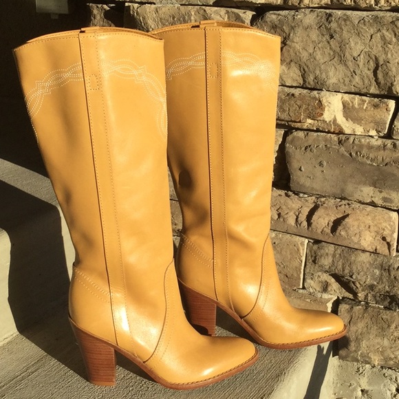 ⭐️Like New - Western Blonde Leather Boots - Picture 4 of 12